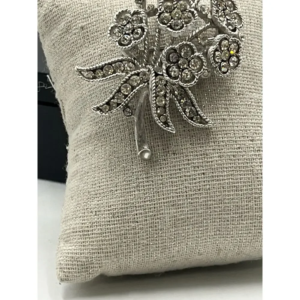 Crown Trifari Vintage Rhinestone Listed Plated‎ Mill Work Floral Bouquet Brooch